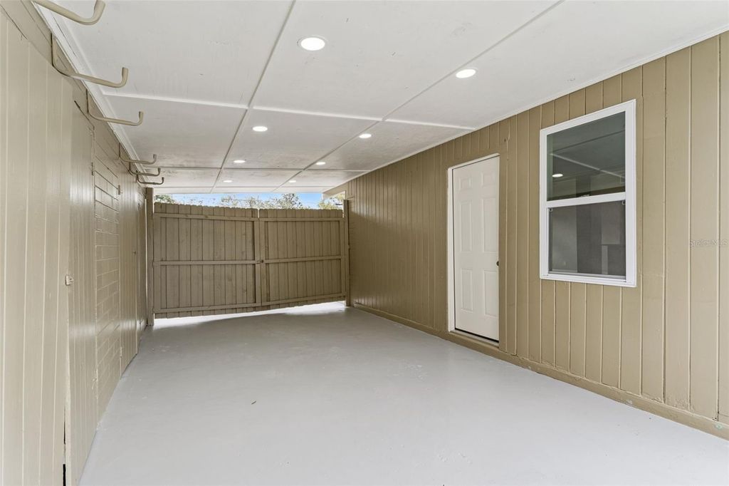 Image 38 of property listing at 5738 YUCATAN DRIVE, Orlando, FL 32807