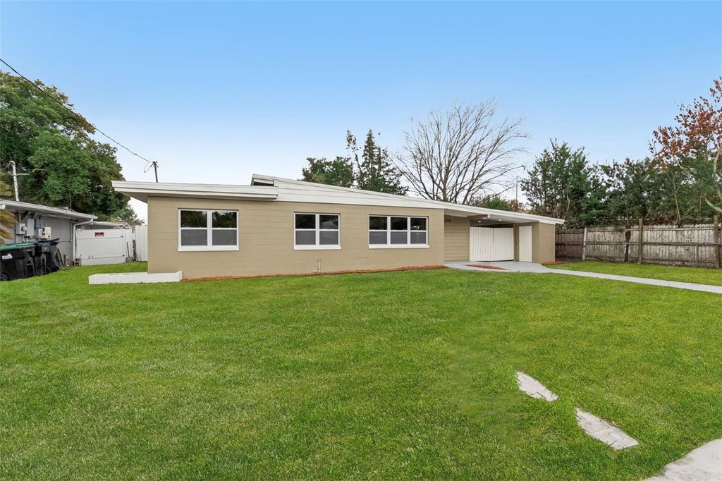 Image 45 of property listing at 5738 YUCATAN DRIVE, Orlando, FL 32807