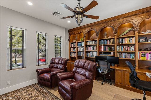 10713 Beringer Drive, Las Vegas, NV 89144