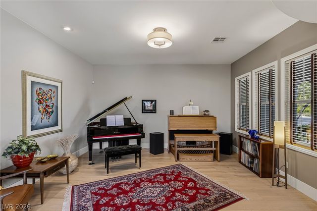 10713 Beringer Drive, Las Vegas, NV 89144