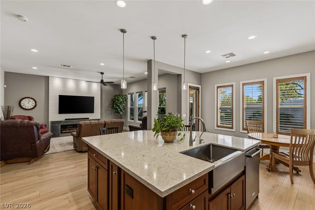 10713 Beringer Drive, Las Vegas, NV 89144