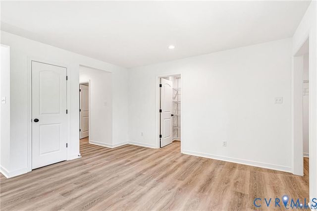 120 W New Providence Dr, Ruther Glen, VA 22546