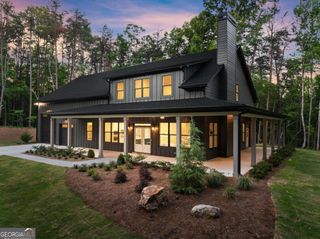 124 Fox Valley Road, Clarkesville, GA 30523