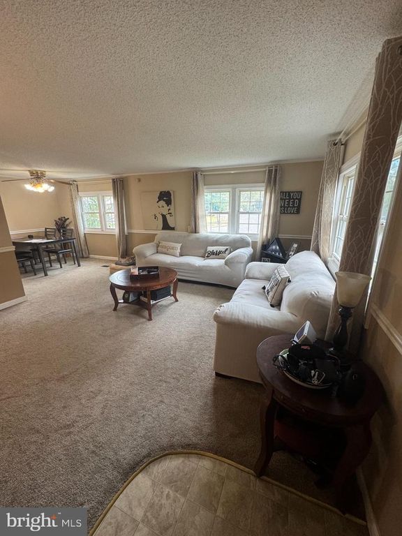 Image 5 of property listing at 8306 WINDSOR DR, Morrisville, PA 19067