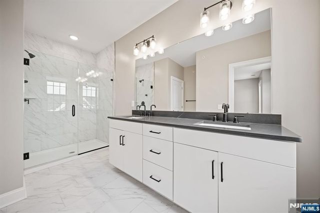 30 Arnold Drive, Wood Ridge, NJ 07075