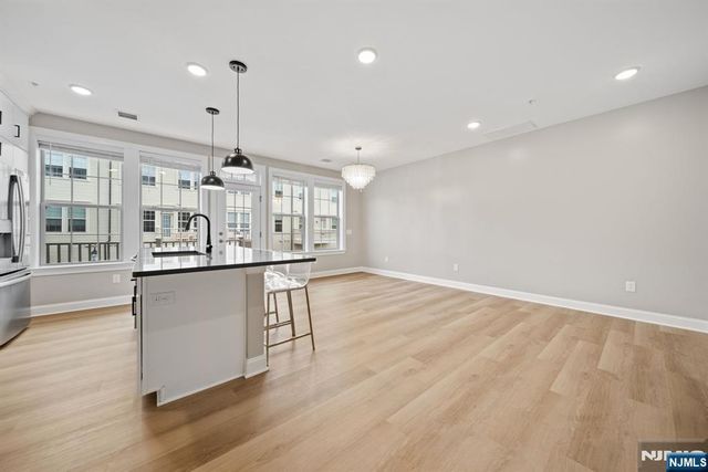 30 Arnold Drive, Wood Ridge, NJ 07075