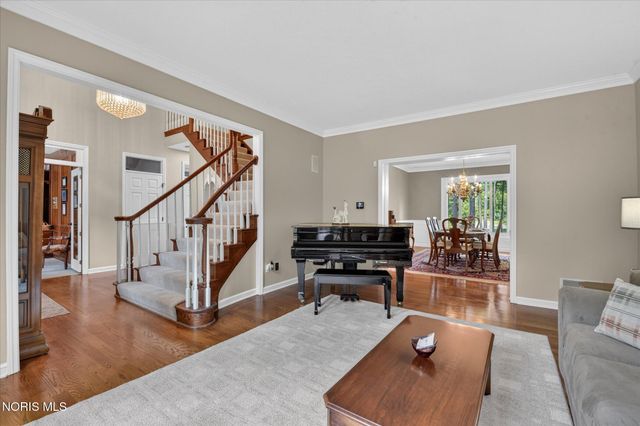 11344 Monclova Road, Monclova, OH 43542