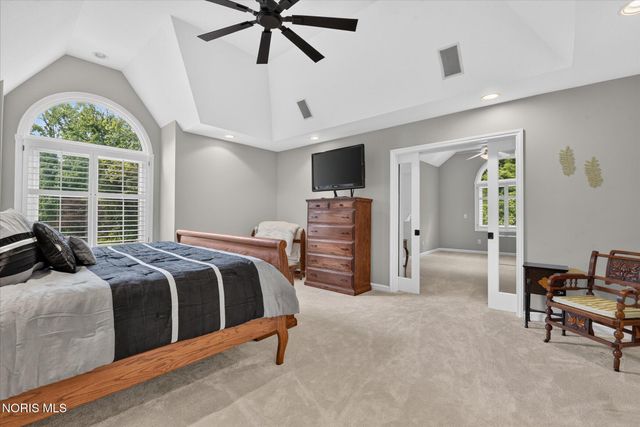 11344 Monclova Road, Monclova, OH 43542