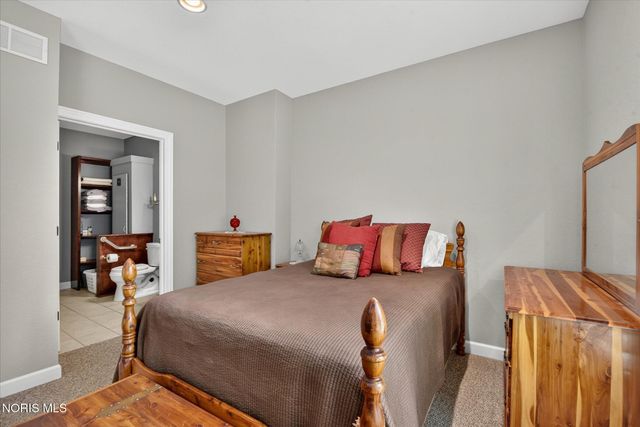 11344 Monclova Road, Monclova, OH 43542