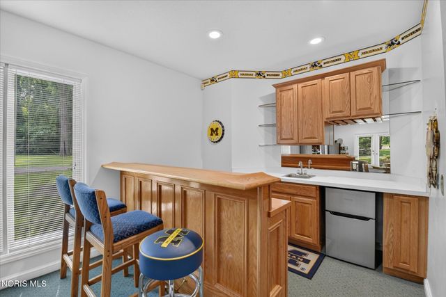 11344 Monclova Road, Monclova, OH 43542