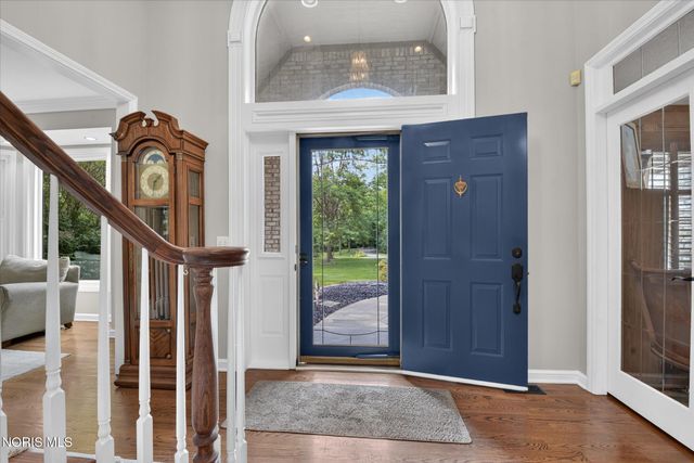 11344 Monclova Road, Monclova, OH 43542