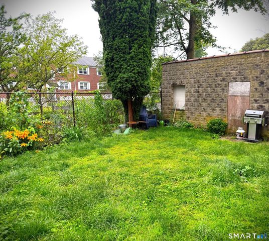 45 Melrose Avenue 2, Bridgeport, CT 06605