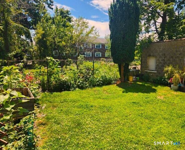 45 Melrose Avenue 2, Bridgeport, CT 06605
