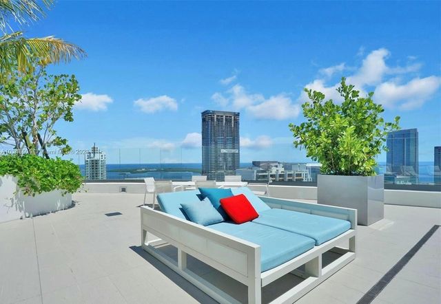 55 SW 9th Street 3209, Miami, FL 33130