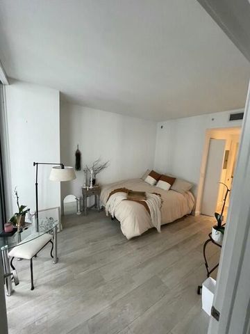 55 SW 9th Street 3209, Miami, FL 33130