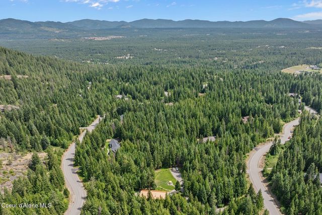24721 N Teddy Loop, Rathdrum, ID 83858