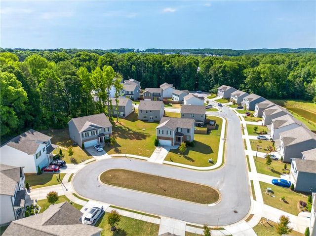 401 Hughes Lane, Pendergrass, GA 30567