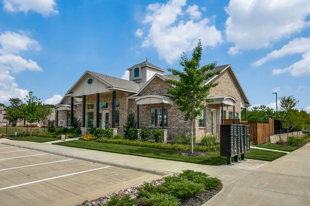 935 Ponds Edge Lane, Euless, TX 76040