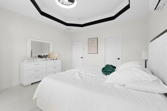 17326 Chestnut Bluff Dr, Houston, TX 77095