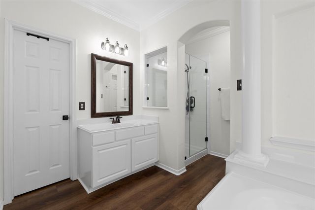 17326 Chestnut Bluff Dr, Houston, TX 77095