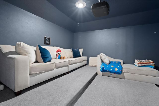 17326 Chestnut Bluff Dr, Houston, TX 77095