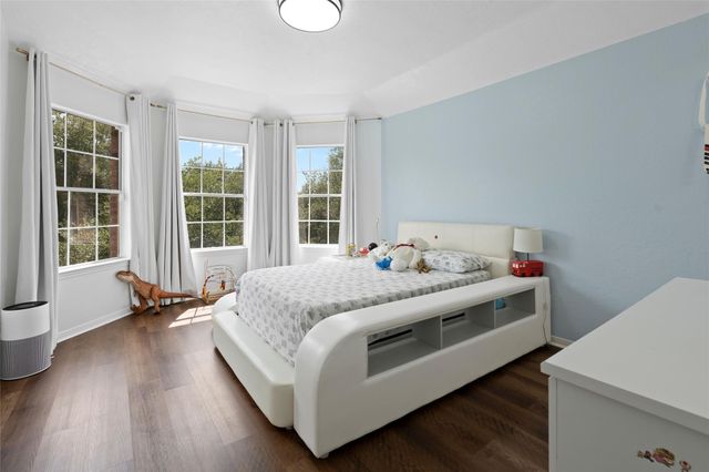 17326 Chestnut Bluff Dr, Houston, TX 77095