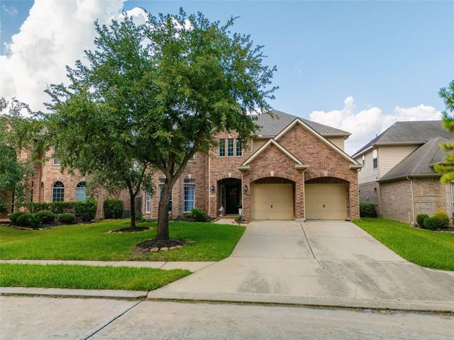 17326 Chestnut Bluff Dr, Houston, TX 77095