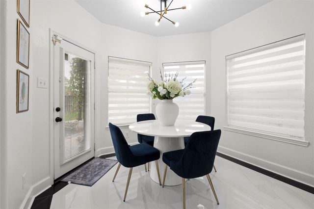 17326 Chestnut Bluff Dr, Houston, TX 77095