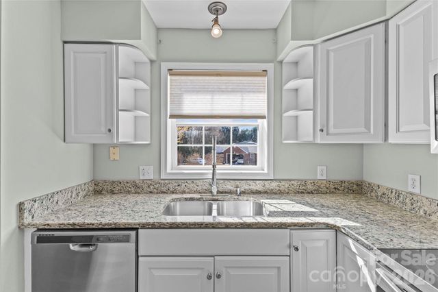 113 Heather Glen Lane, Belmont, NC 28012