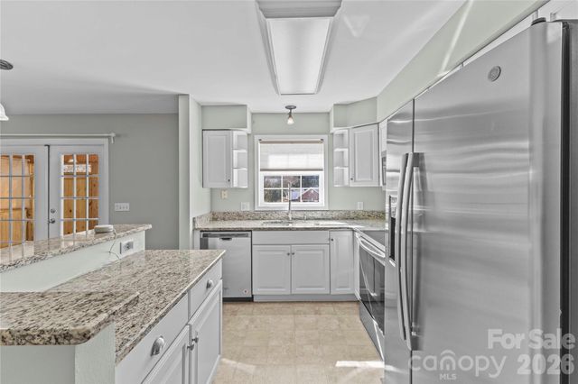 113 Heather Glen Lane, Belmont, NC 28012