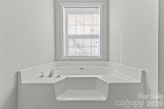 113 Heather Glen Lane, Belmont, NC 28012