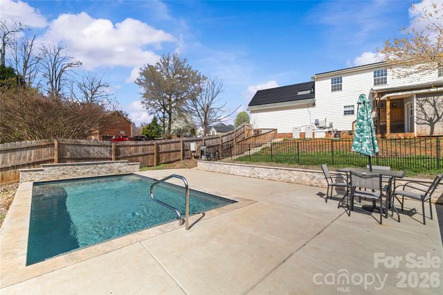 113 Heather Glen Lane, Belmont, NC 28012