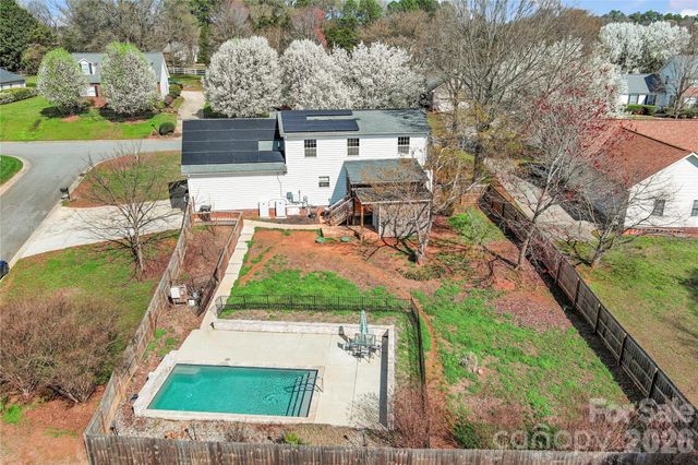 113 Heather Glen Lane, Belmont, NC 28012