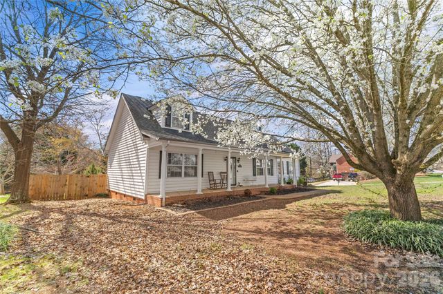 113 Heather Glen Lane, Belmont, NC 28012