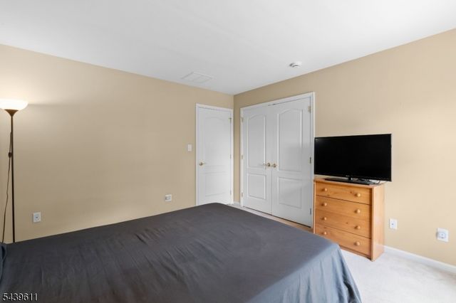 3 Culture Ct, West Amwell Twp., NJ 08530