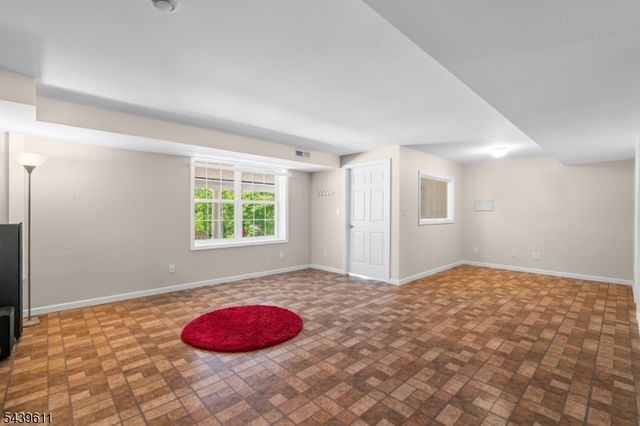 3 Culture Ct, West Amwell Twp., NJ 08530