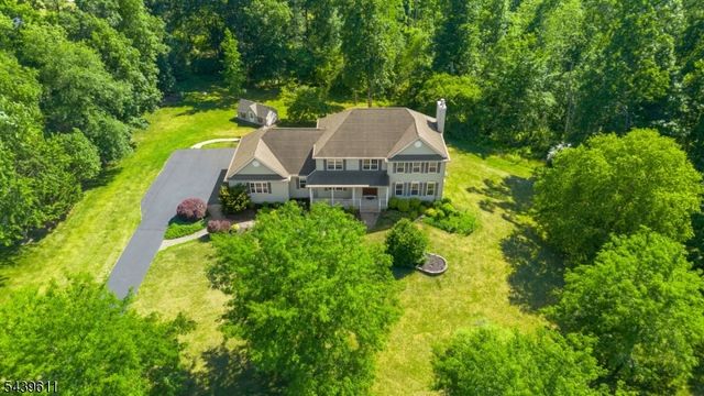 3 Culture Ct, West Amwell Twp., NJ 08530