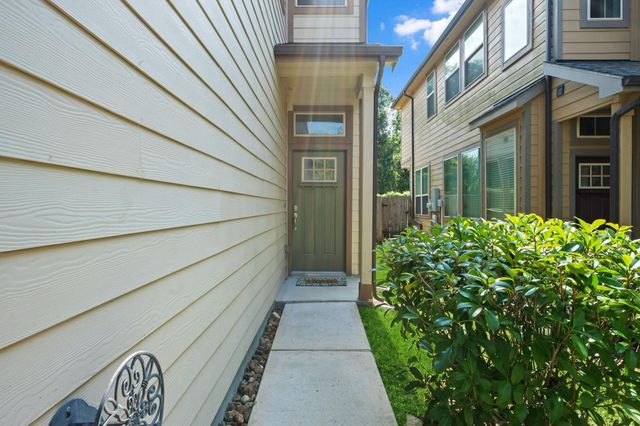 18422 Jasmine Garden Place, Humble, TX 77346