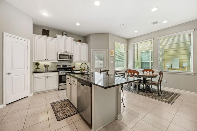 18422 Jasmine Garden Place, Humble, TX 77346