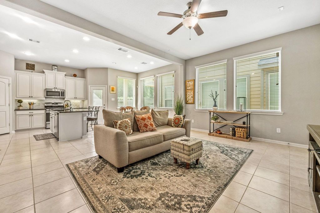 18422 Jasmine Garden Place, Humble, TX 77346