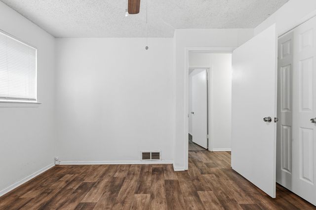1511 E Tucker Boulevard, Arlington, TX 76010