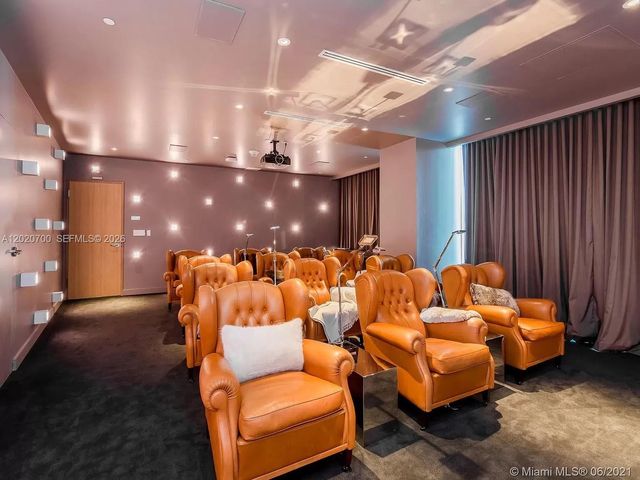 1300 S Miami Ave 1405, Miami, FL 33130