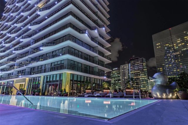 1300 S Miami Ave 1405, Miami, FL 33130