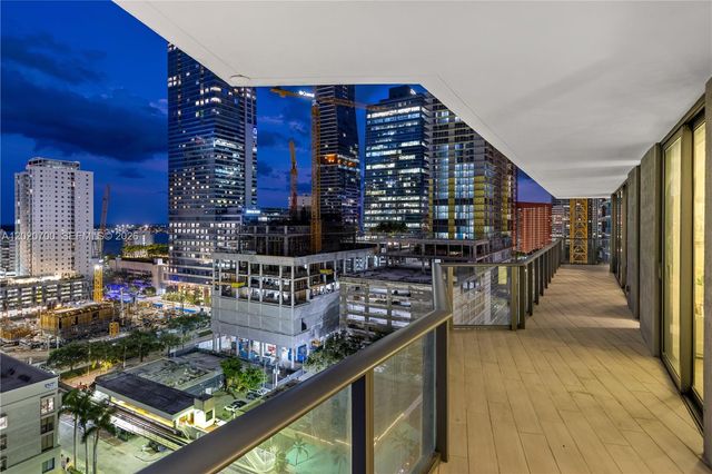 1300 S Miami Ave 1405, Miami, FL 33130