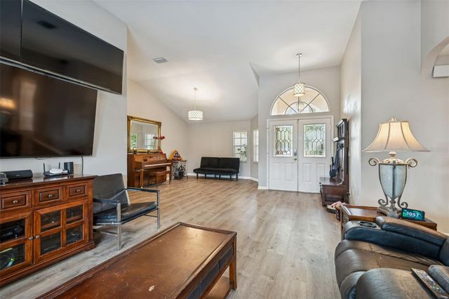 16711 LONGLEAT DRIVE, Lutz, FL 33549