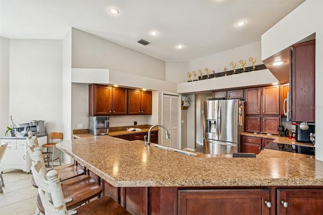 16711 LONGLEAT DRIVE, Lutz, FL 33549