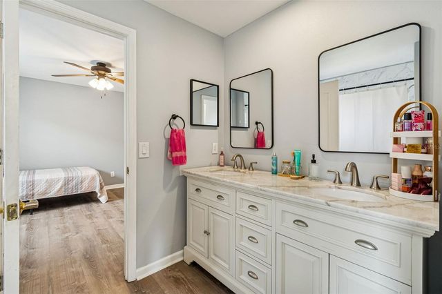 16711 LONGLEAT DRIVE, Lutz, FL 33549