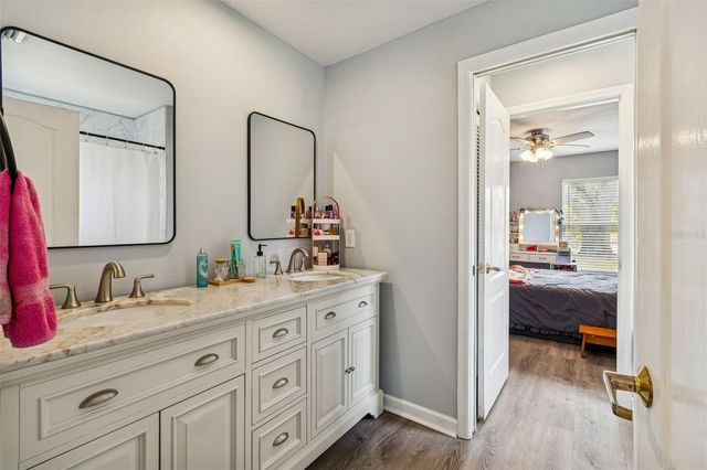 16711 LONGLEAT DRIVE, Lutz, FL 33549