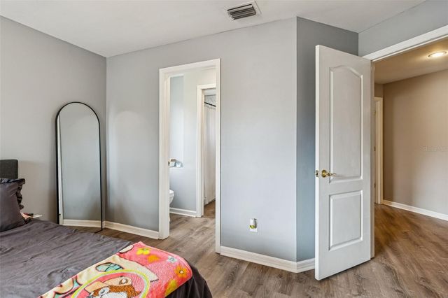 16711 LONGLEAT DRIVE, Lutz, FL 33549