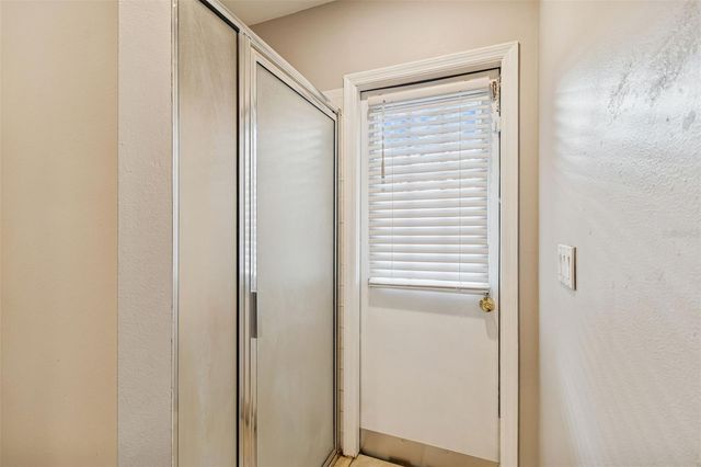 16711 LONGLEAT DRIVE, Lutz, FL 33549